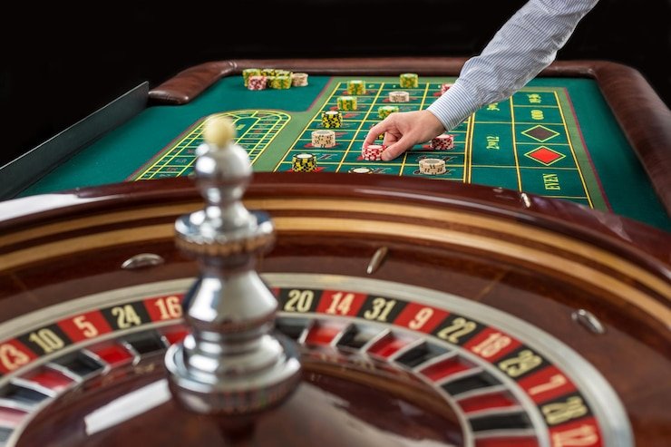Struktur tier pecah77 dengan benefit Cash Out dan promosi eksklusif untuk setiap level